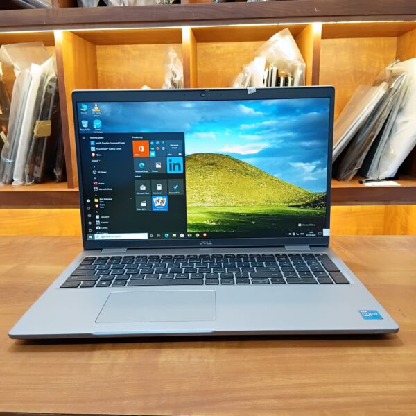 Refurbished Dell Latitude 5520 Laptop - Intel Core i5 11th Gen | 16GB RAM | 256GB SSD | 15.6" FHD