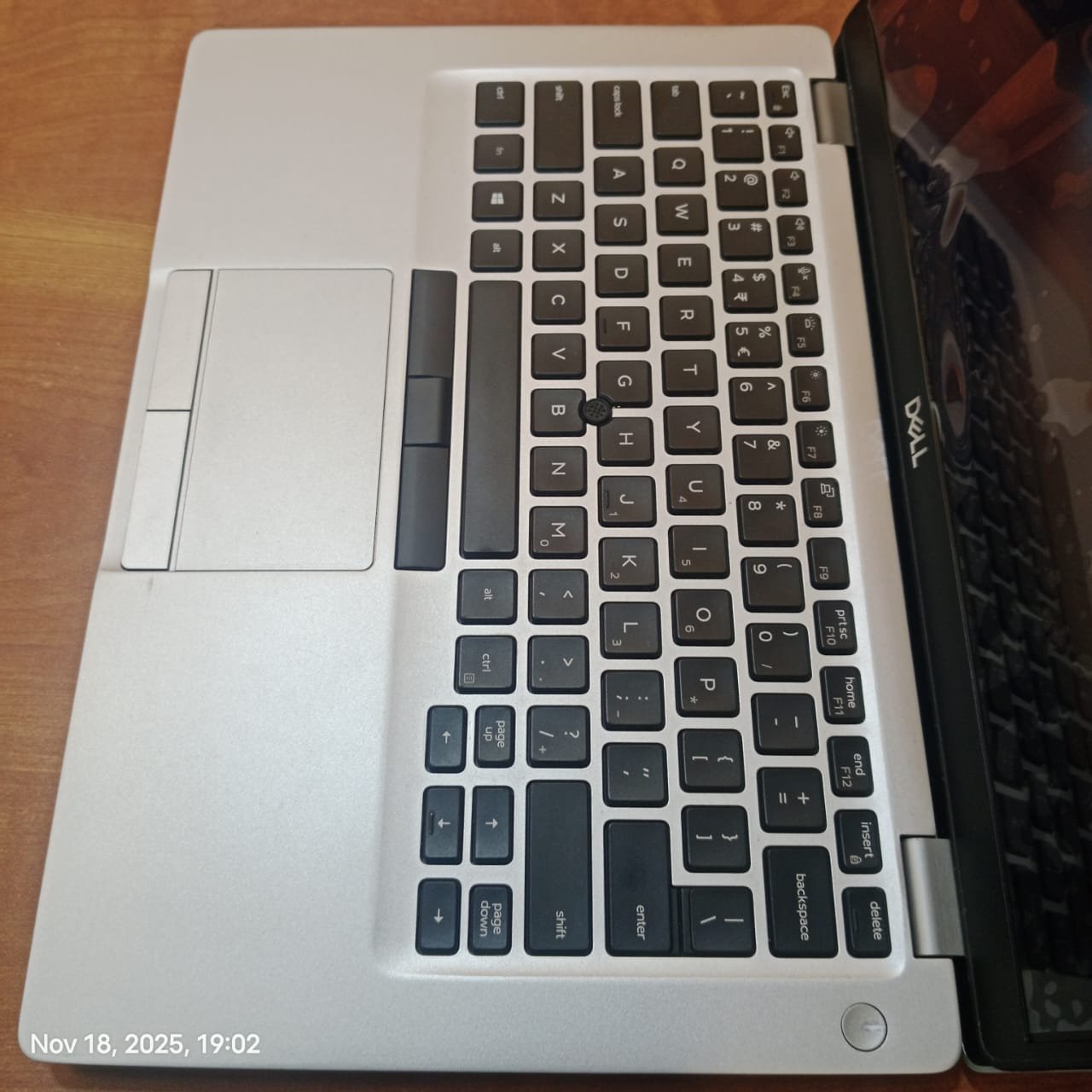 Dell Latitude 5410 Touch Laptop - Intel Core i5 10th Gen | 8GB RAM | 256GB SSD | 14" 4K Touch Display | Backlit Keyboard | Refurbished - Image 4