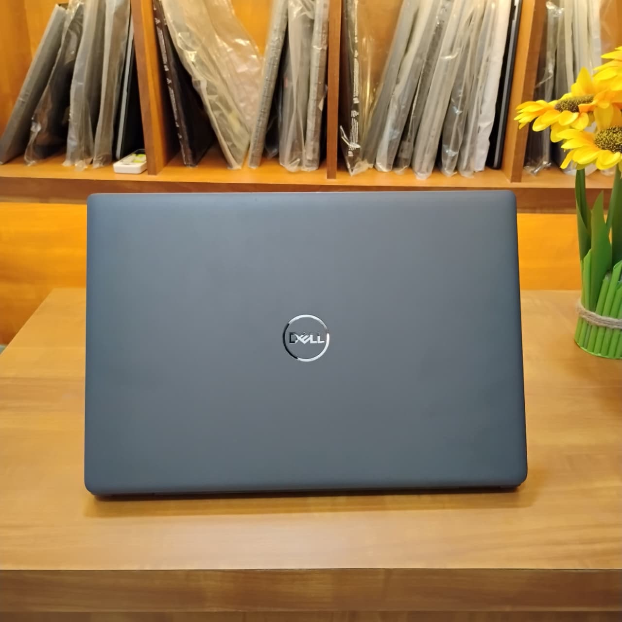 Dell Inspiron 3410 Laptop - Intel Core i5 10th Gen | 8GB RAM | 256GB SSD | 14" Display | Refurbished - Image 4