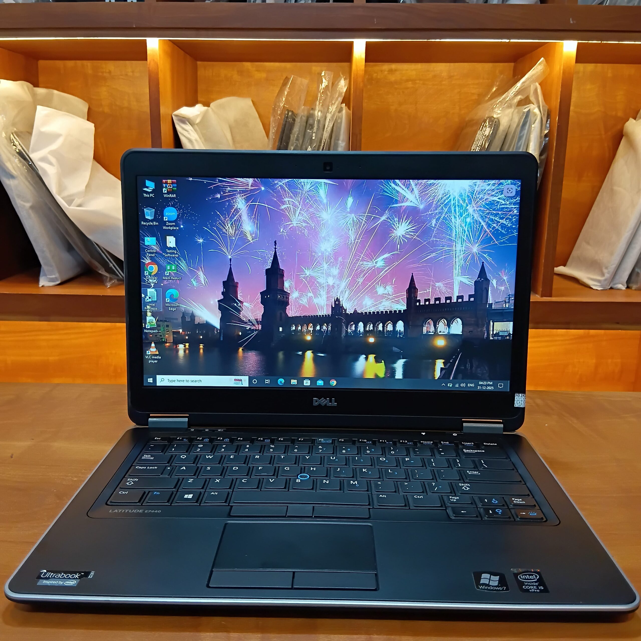 Dell Latitude E7440 Laptop - Intel i5 4th Gen | 8GB RAM | 250GB SSD | 14" Display | Refurbished